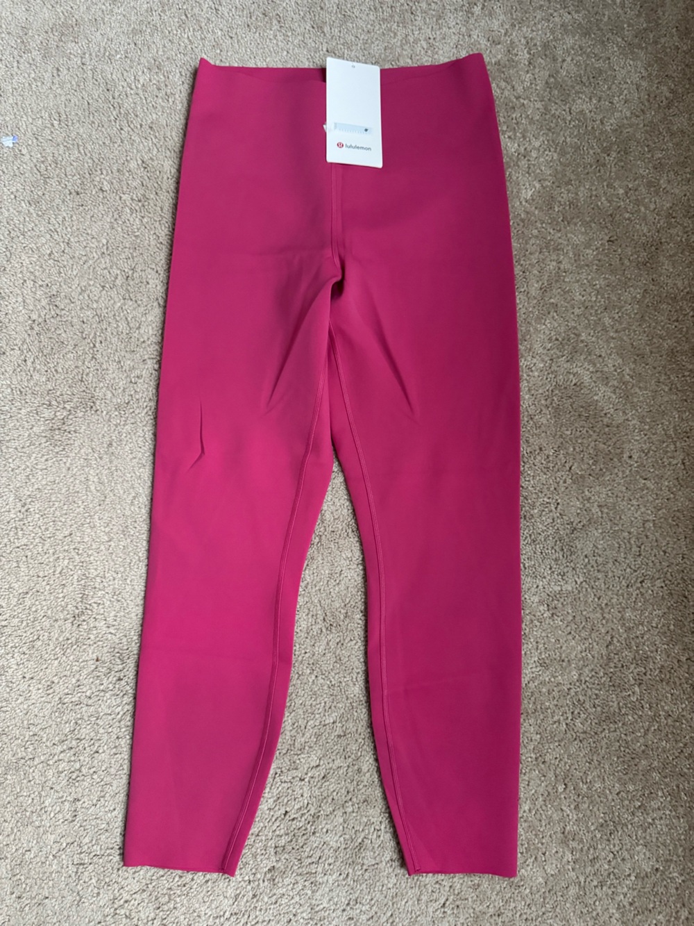 ✨ lululemon Glow Up HR Tight 25” – Size 10 ✨